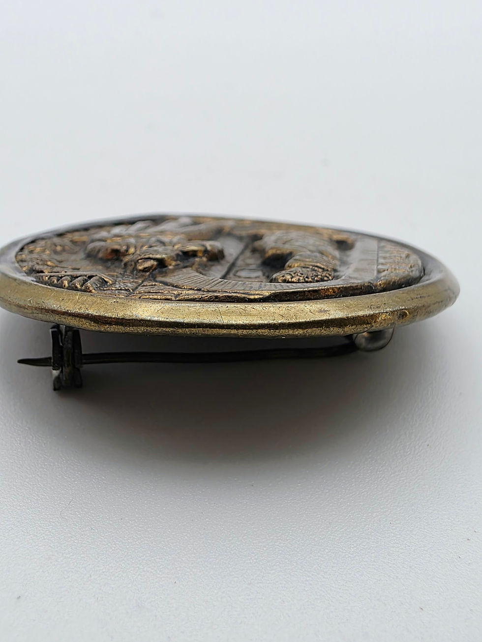 Thumbnail: Vintage Brass Spanish Courting Scene Brooch Pin Spanish Majo Archway 4cm