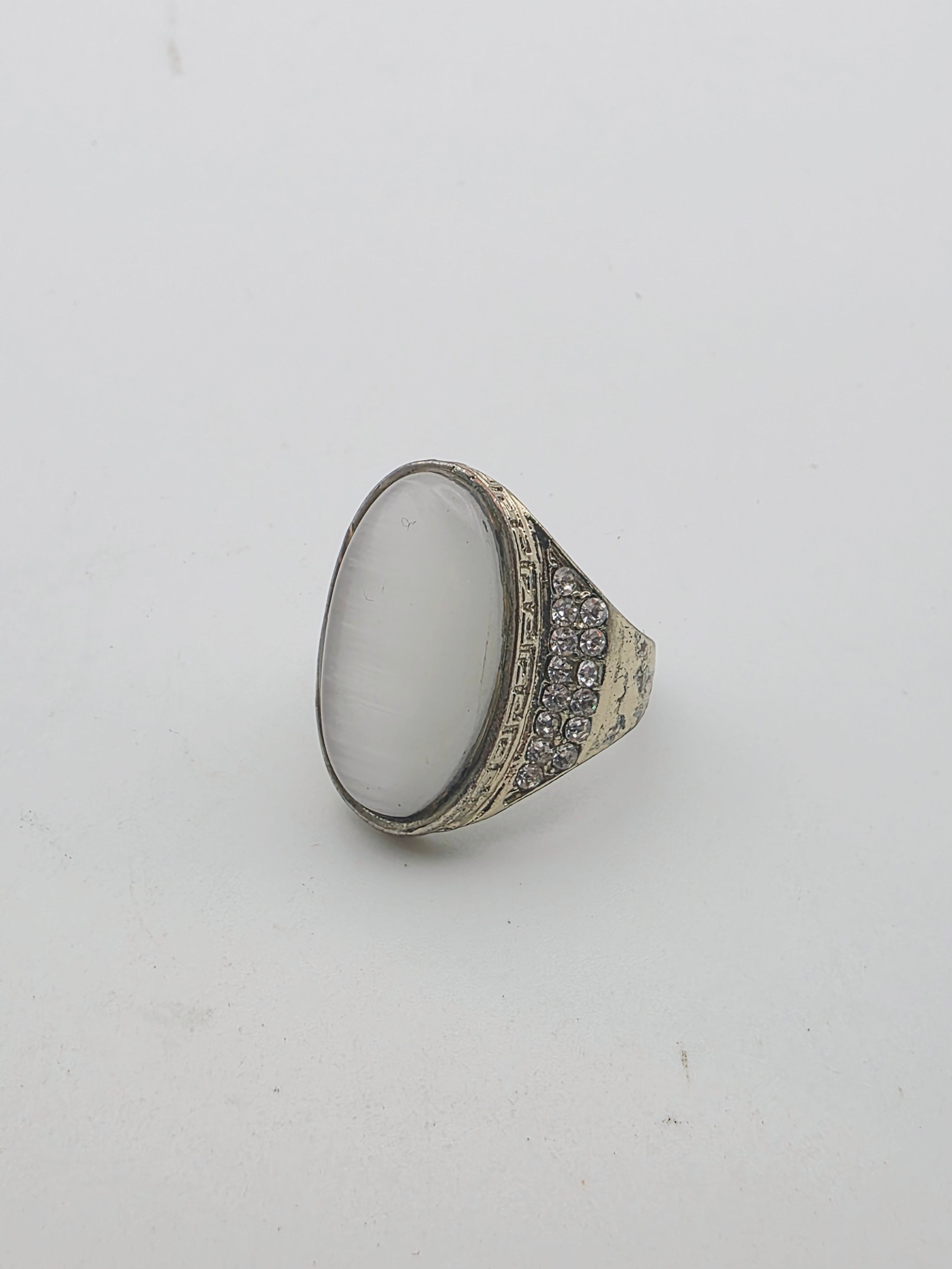 Vintage White Glass Cabochon Rhinestone Greek Key Cocktail Ring Size R