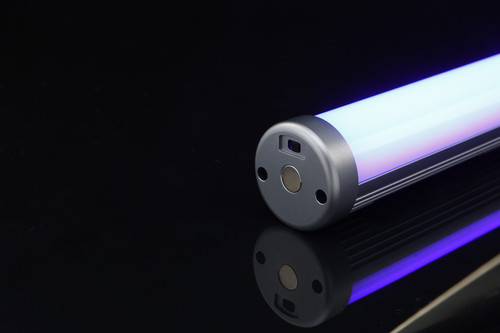 FalconEyes Aparo Meteor 30 RGBWWチューブ型バッテリー内蔵 撮影用