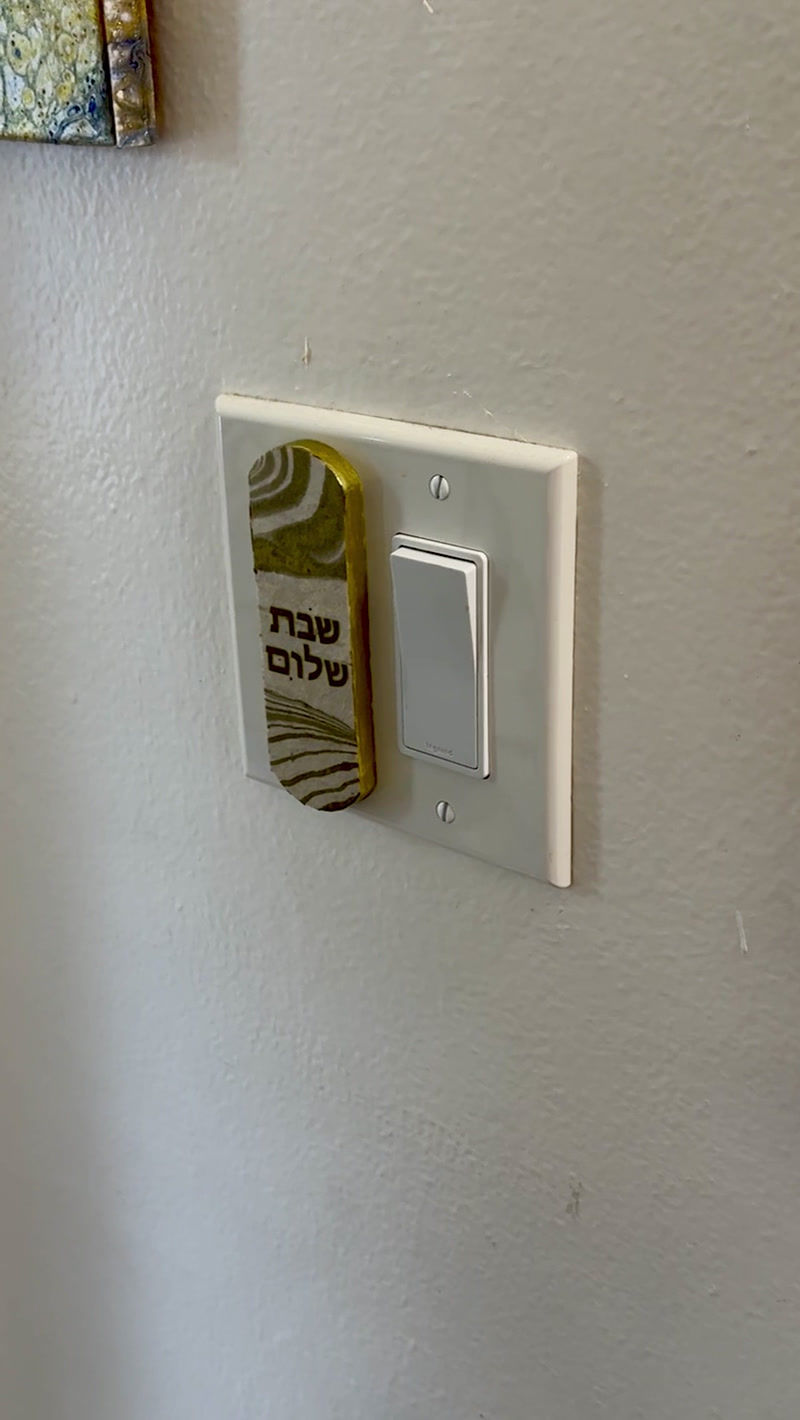 Thumbnail: Light Switch - 6208