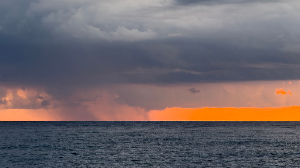 Gewitter im Anmarsch am Eleabeach
