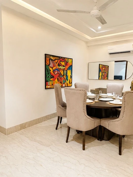 Floor for rent in Hauz Khas