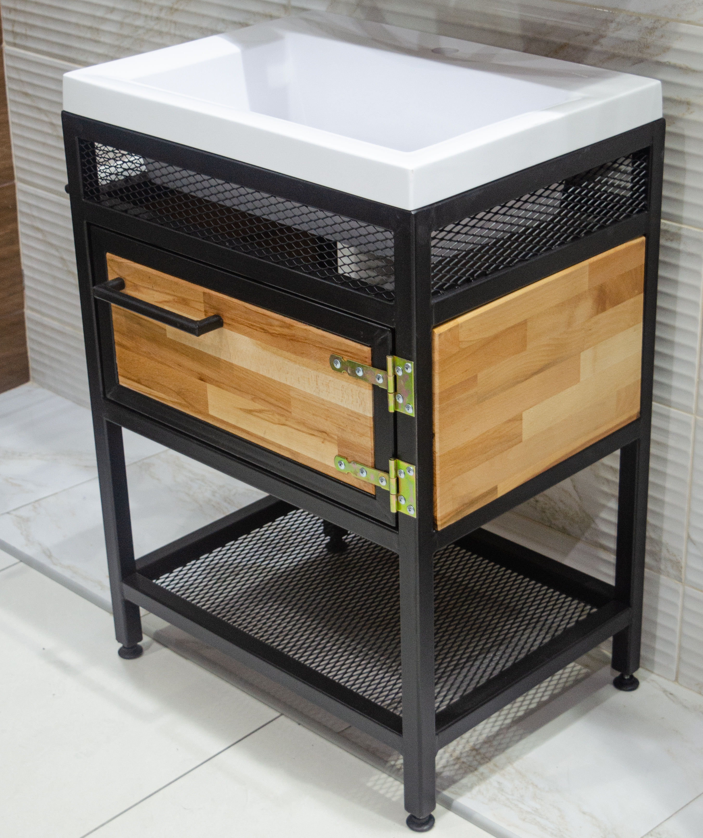 Grid kupatilski ormar