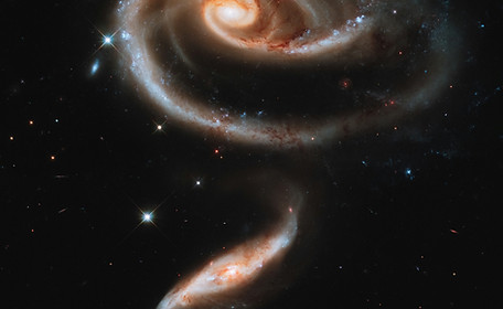 nasa-hubble-space-telescope-9w2vgHvptuM-unsplash.jpg