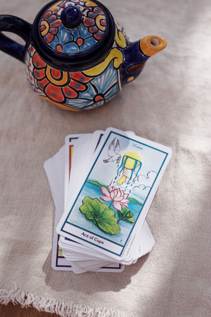 Personal tarot and tea leaf reading – relaxing Las Vegas wellness experience