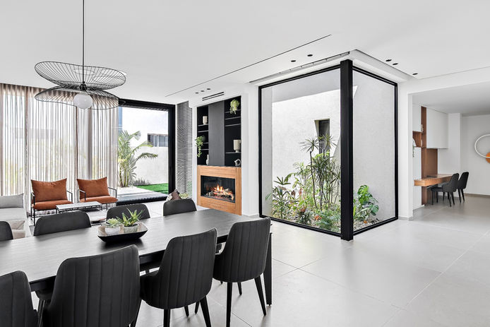 EL- House