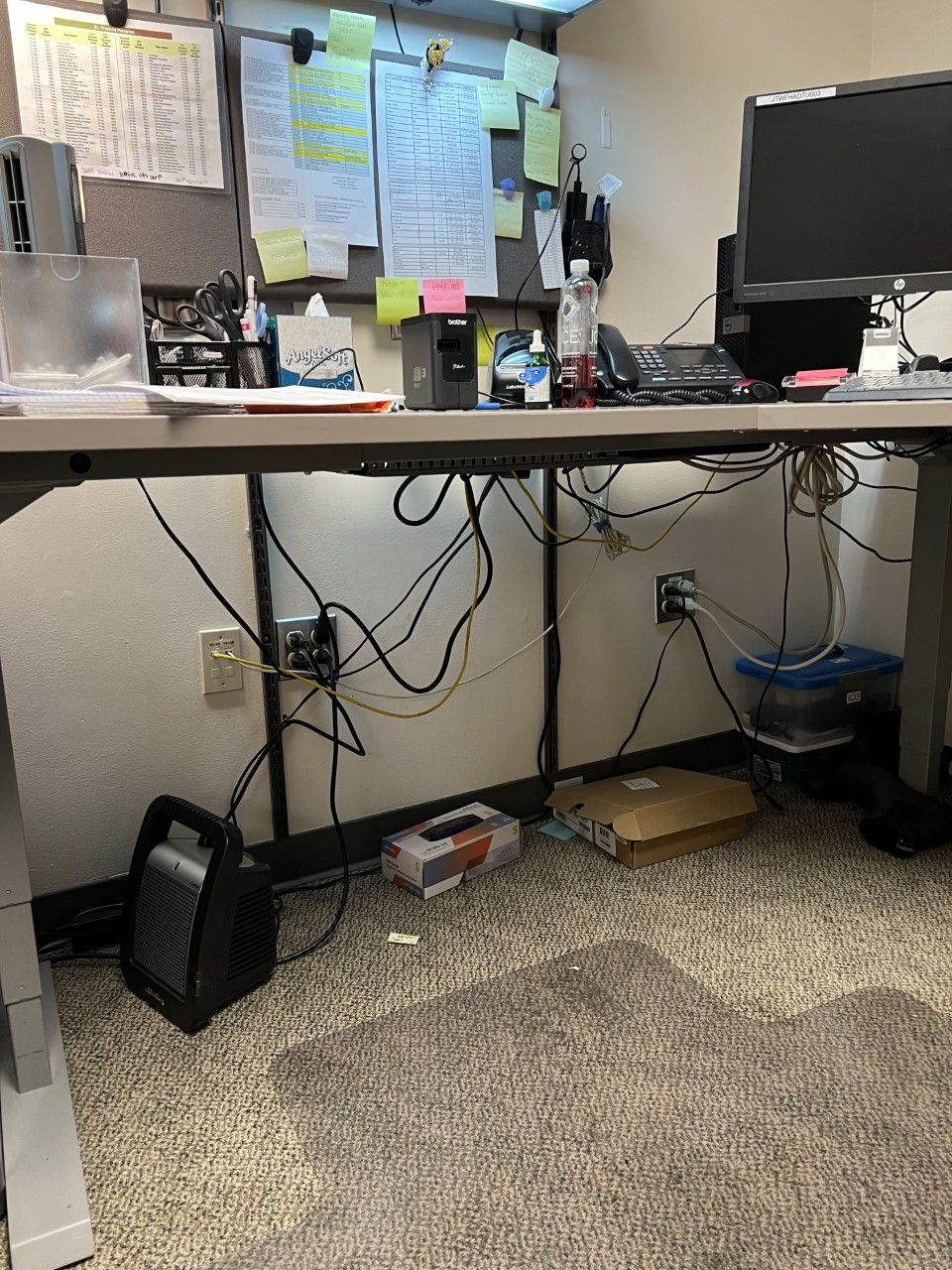 Hospital Workstation Before