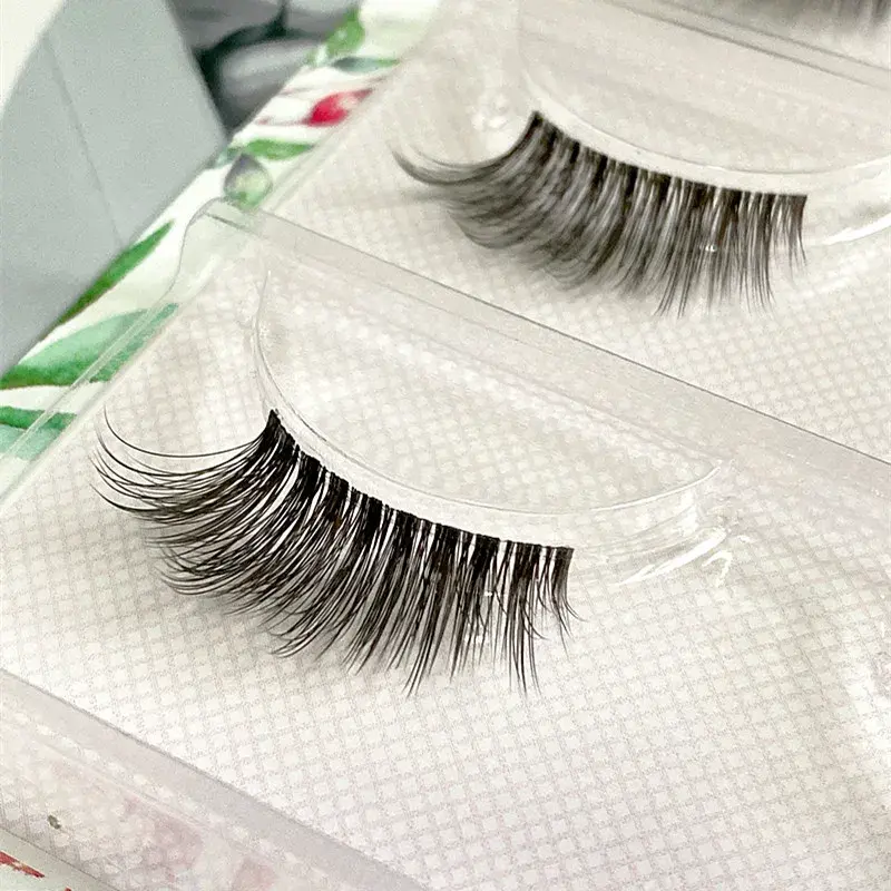 Thumbnail: Premium False Eyelashes