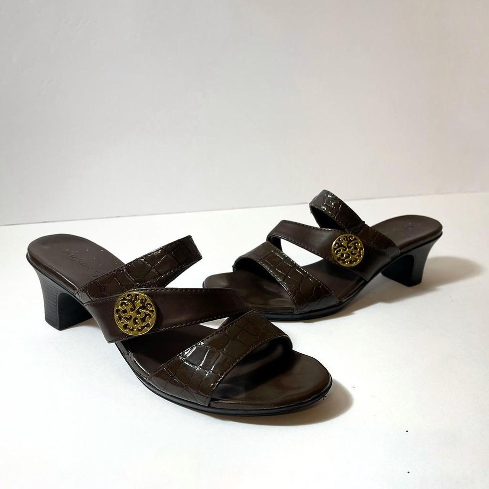 Thumbnail: Unbranded Women's Brown Croc Leather Sandals Gold Buckle US 7.5