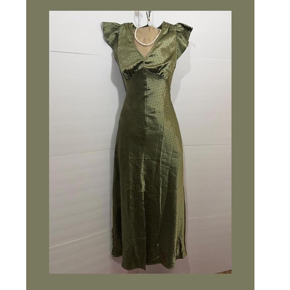 Thumbnail: Green Polka Dot Maxi Dress with Ruffle Sleeves