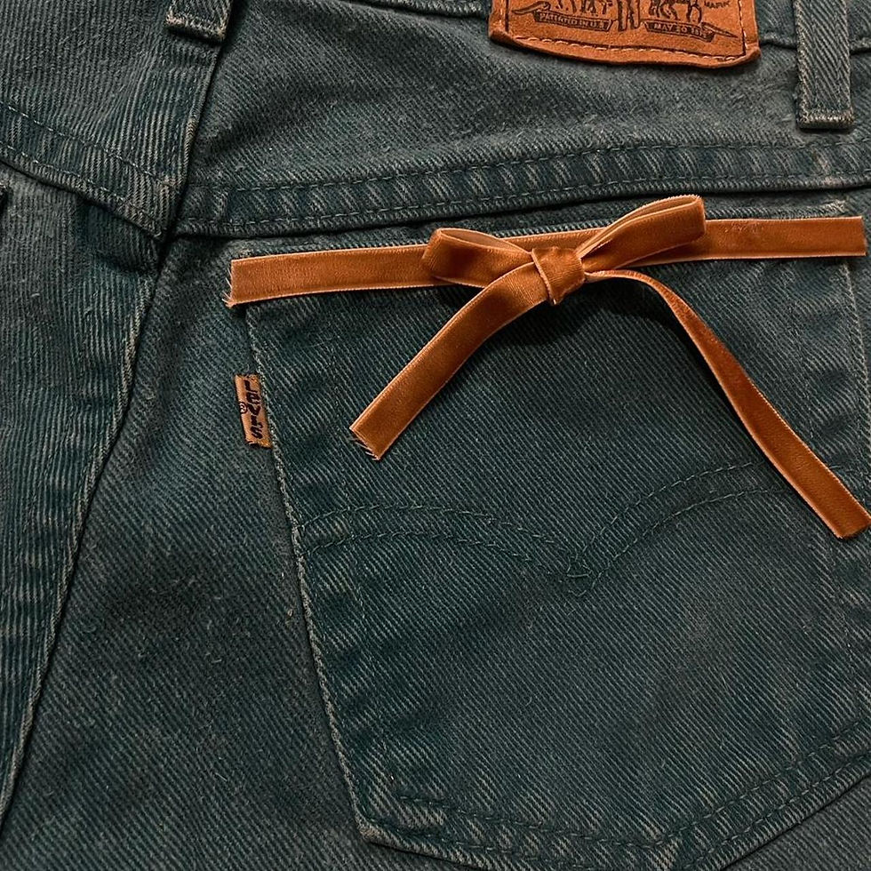 Thumbnail: Levi's Denim Shorts Blue Turquoise With Golden Bows Size S