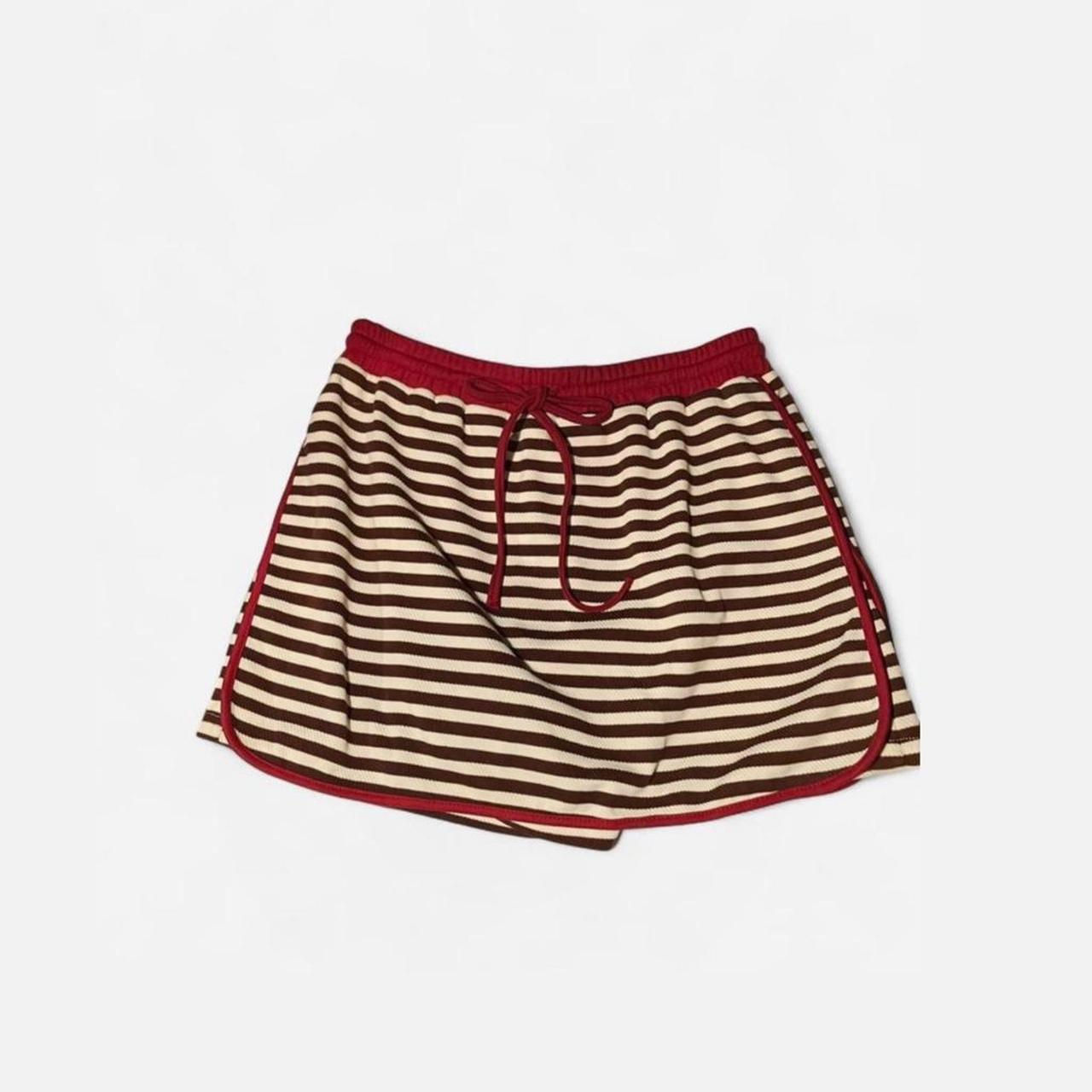 Entro Women's Red Striped Shorts Size M