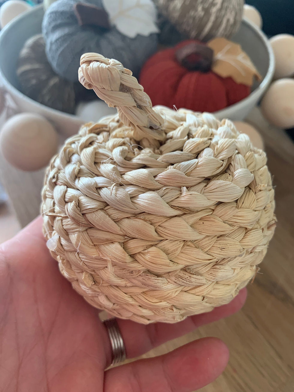 Thumbnail: Straw Pumpkins