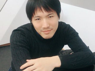 ピアニストの鈴木孝佳さんが埼玉ピアノショールームに来店されました。