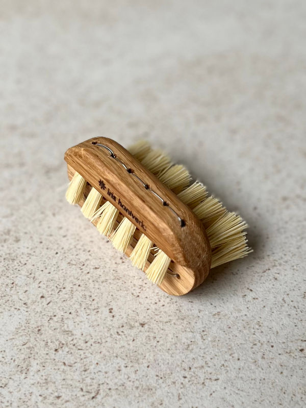 Iris Hantverk Toiletry Bag Nailbrush Lovisa - small - available Iris Lifestyle, Cambridge UK