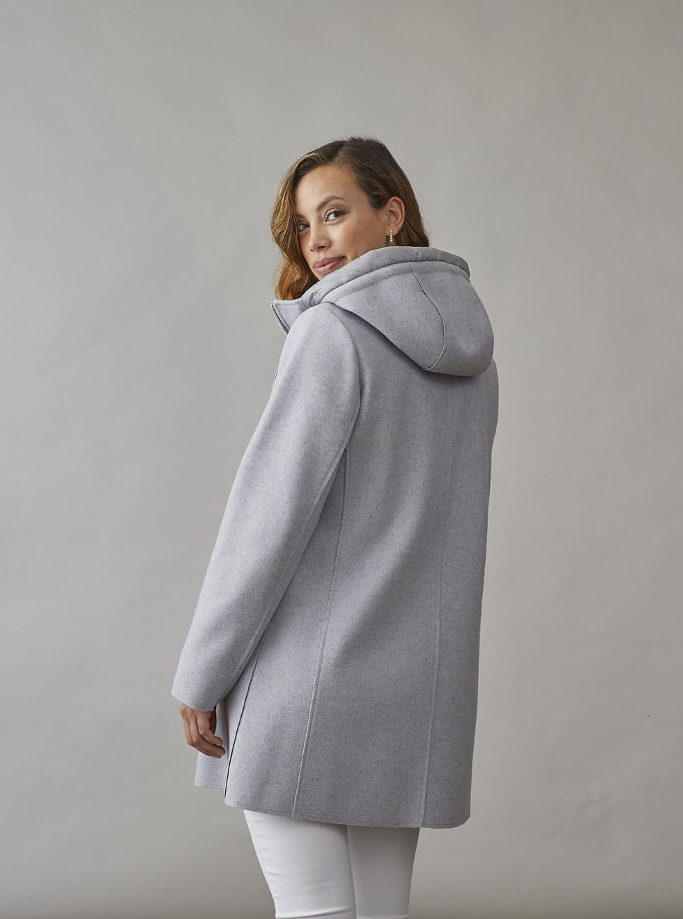 Miniature : Manteau en tissu gris perle vue de dos