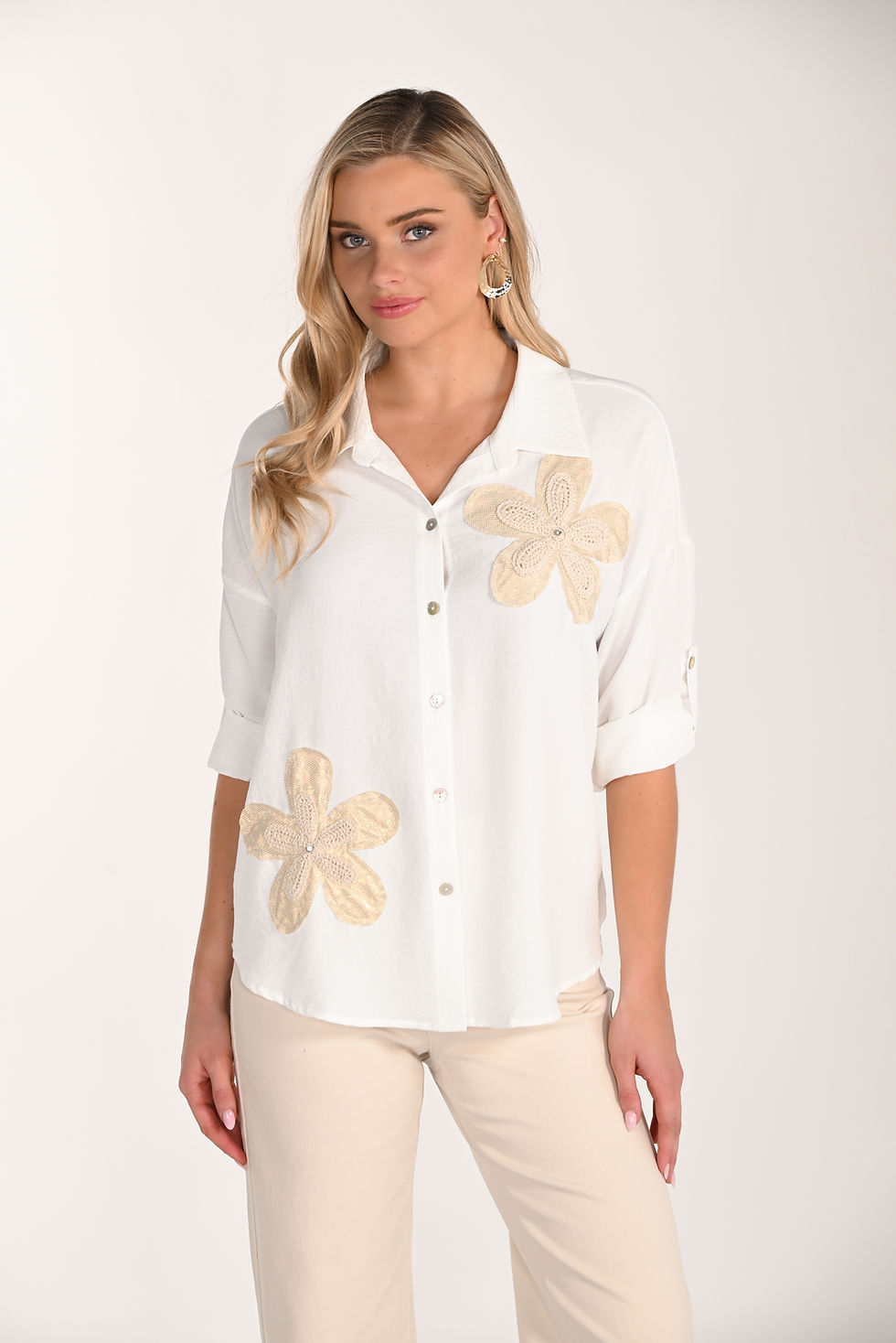 Chemise blanc cassé et or vue de face