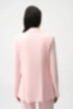 Veston soyeux rose pétale vue de dos