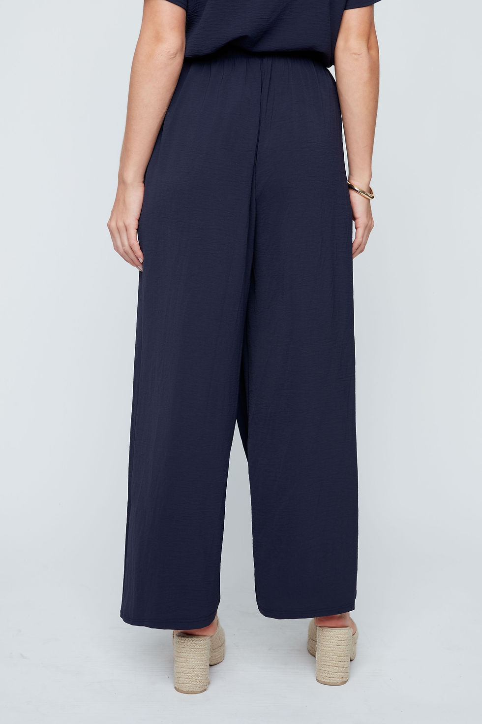 Palazzo marine avec panneau vue de dos