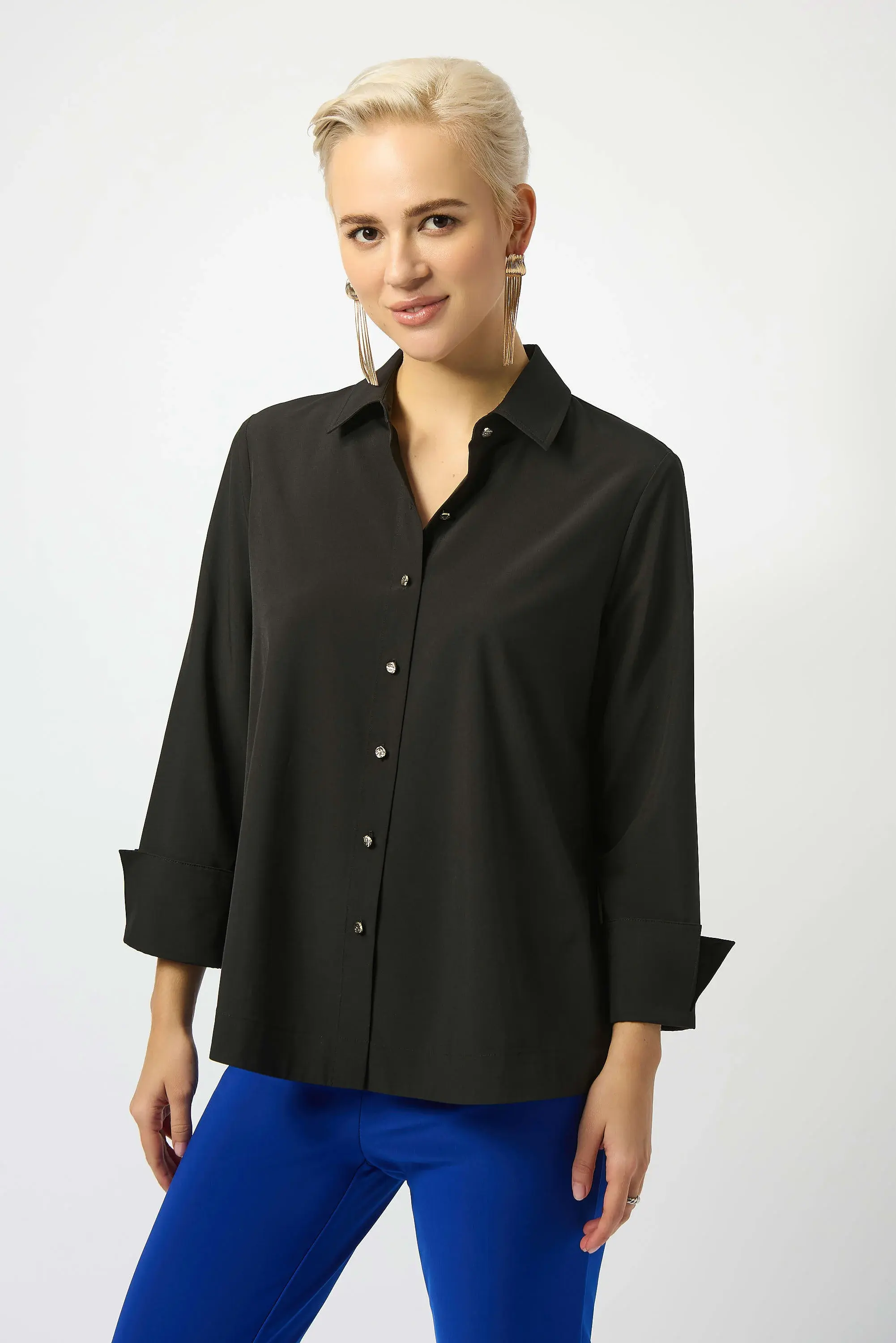 Blouse boxy à boutons en popeline extensible noir vue de face