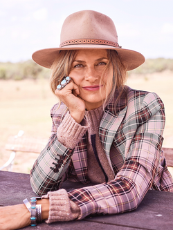 Wendy Euler @CorrieBond