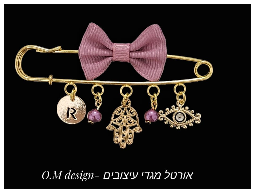 פפיון ורוד עתיק בסיס צבע זהב חמסה תחרה