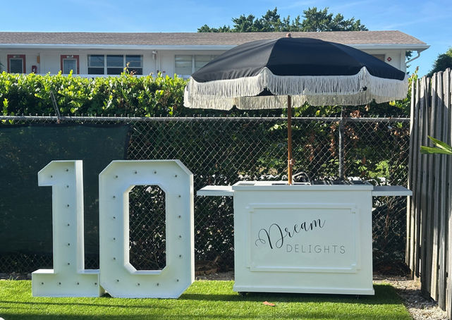 Dessert Cart and marquee numbers in Deerfield Beach, Florida