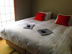 double black hotel room2