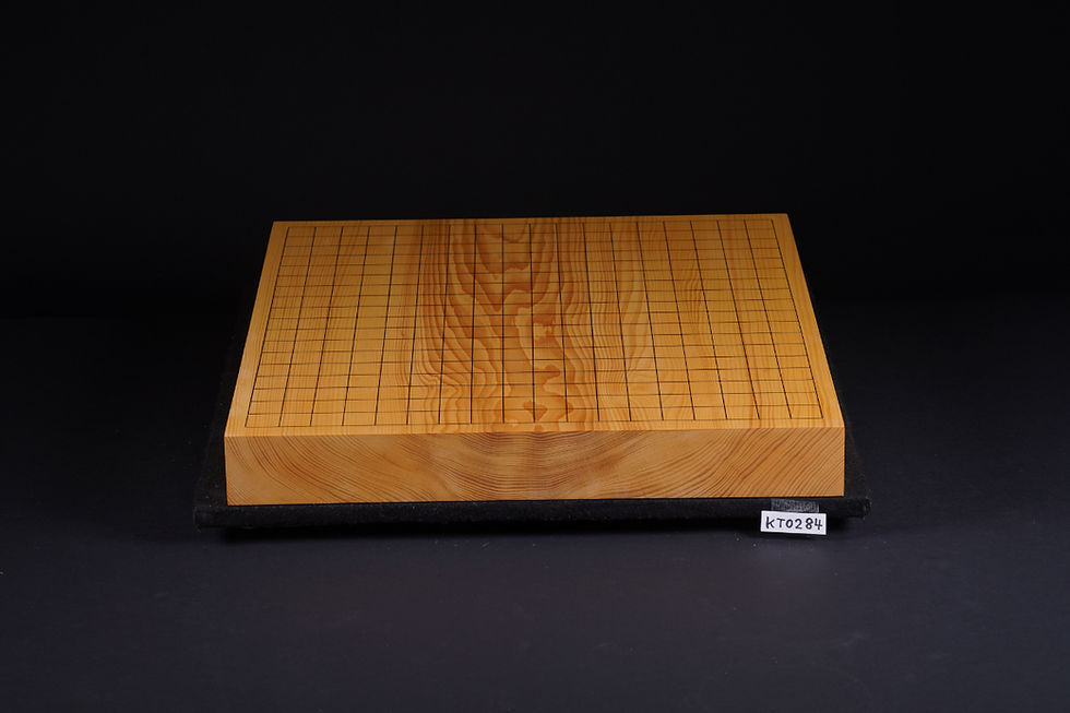 bechi 日向産 国産 本榧 卓上碁盤 柾目7枚継ぎ1.45寸 bechi 日向 bechi 日向産 国産 本榧 卓上碁盤 柾目7枚継ぎ1.45寸 bechi 日向