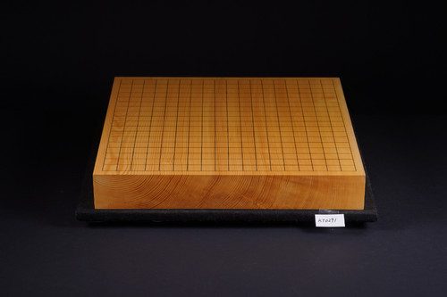 囲碁盤　脚付　本榧　天柾 国産本榧足付碁盤 5寸3分（天柾） ga50047 | 前川榧碁盤店