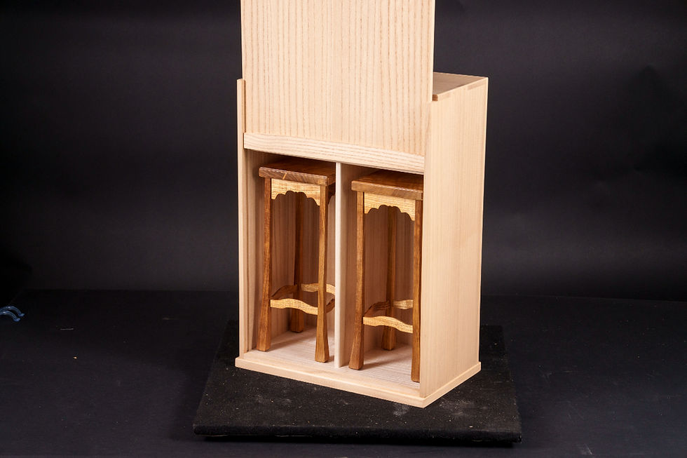Thumbnail: 【SMA003】Kyushu Hon-Kaya, Masame (Straight Grain), Shogi Board with Legs.  (Include Shima-Kuwa 4 legs piece stand and Paulownia piece stand box.)