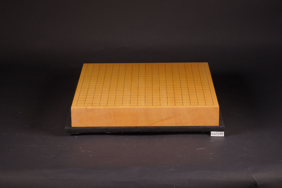 【KMT039】九州产本榧 天地柾 独木 桌上棋盘