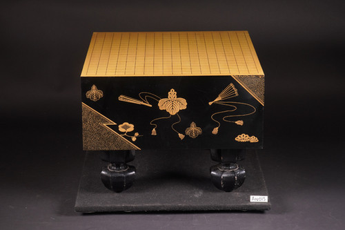 AN015】金蒔絵脚付碁盤 | 日向碁盤碁石