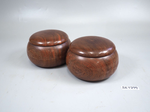 蛤碁石 雪印と花梨製碁笥 SET279】蛤碁石(華印37号)・花梨碁笥セット | 日向碁盤碁石