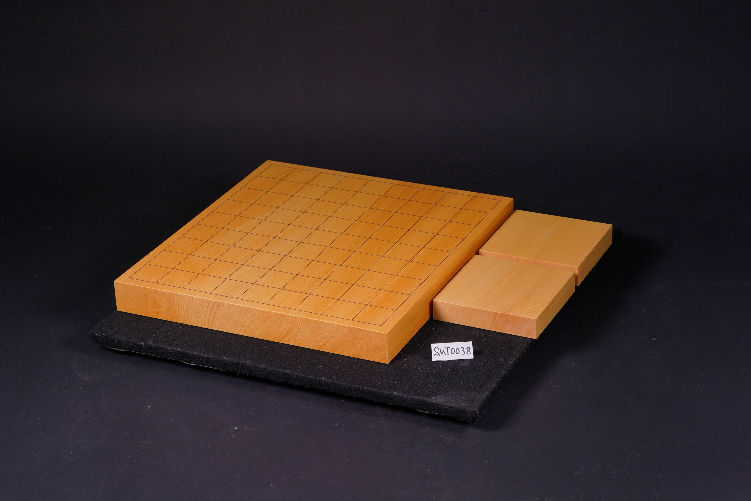 【SMT038】Hyuga Hon-KayaTenchi-masa, One-piece Table Shogi Board.  Shogi Piece stand included.