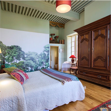 Chambre d'hôtes de l'Evêque au Château de Castelneau, dans l'Entre-deux-Mers, à mi-chemin entre Bordeaux et Saint-Emilion.