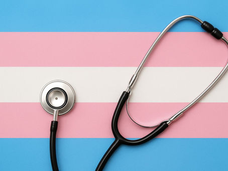 MÁS ALLÁ DE LA CONSULTA