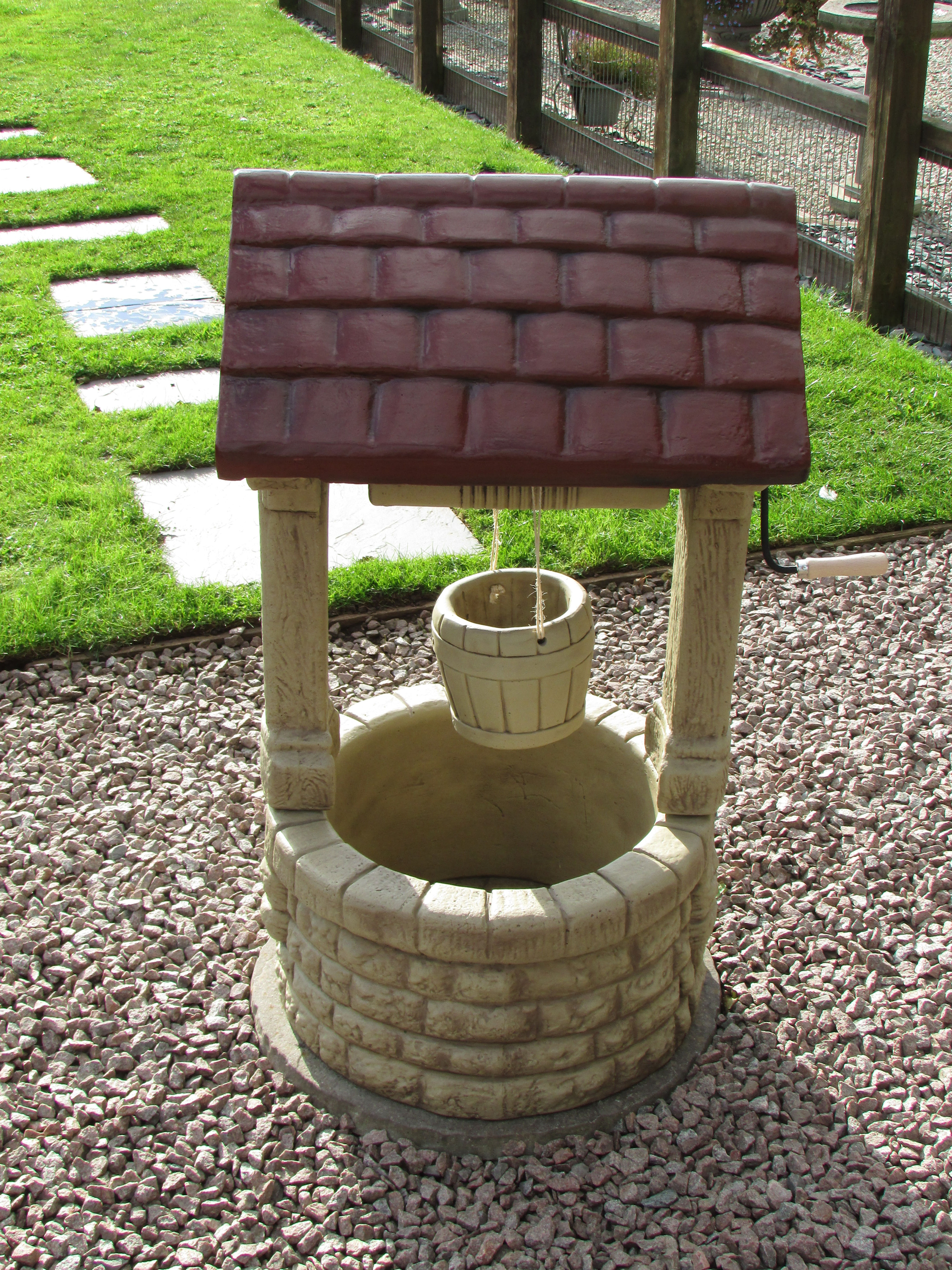 Large Wishing Well Garden Statue