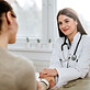 Consultas+médicas.+Paciente+se+consulta+com+dra+em+um+consultório.-325f8f6b.jpg