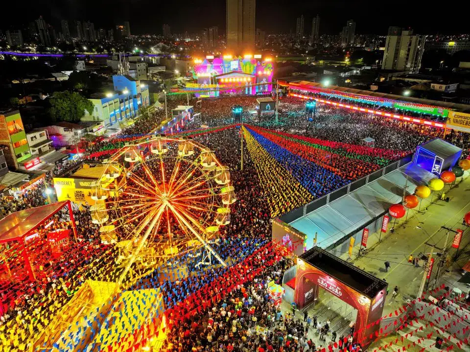 Festas juninas como manifestação da cultura popular brasileira, patrimônio cultural e prática educativa nas escolas.
Campina Grande