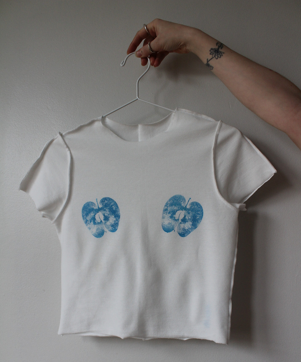 Thumbnail: Apple tight tee