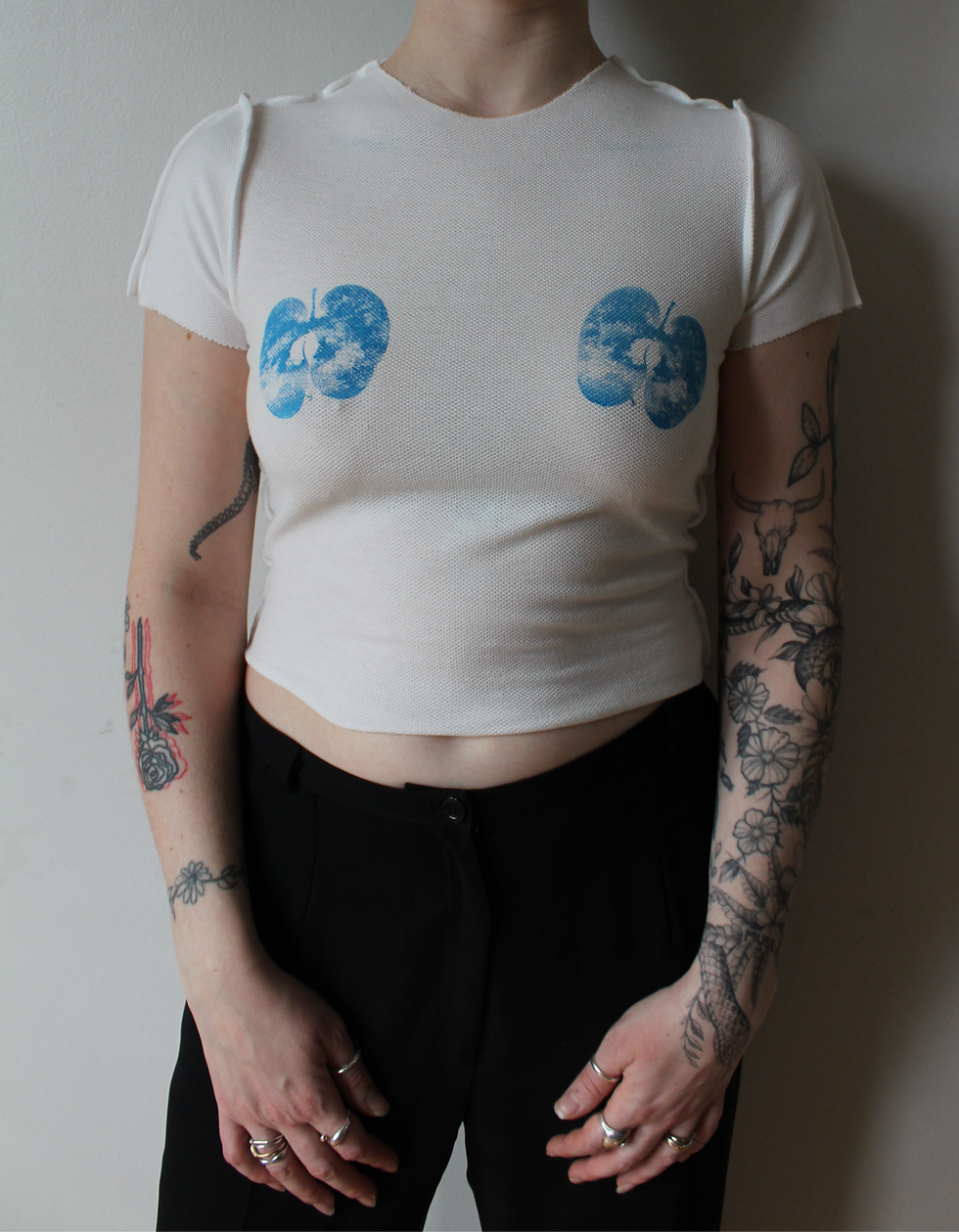 Thumbnail: Apple tight tee