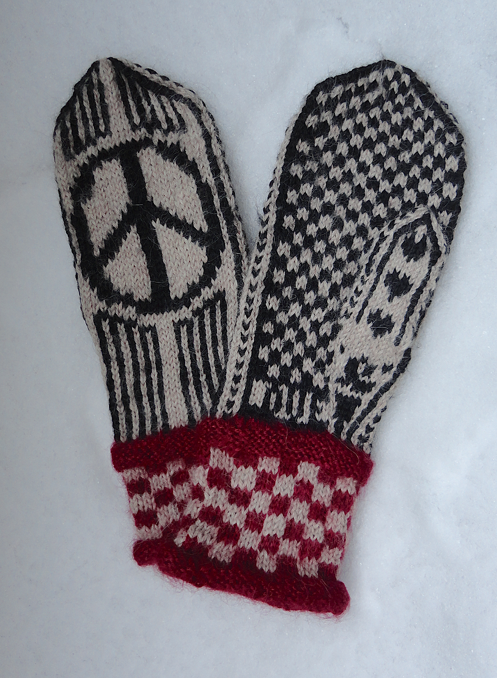 PEACE – votter med peacemerke