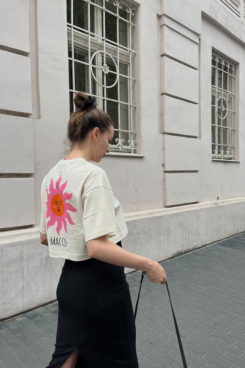 Miniatúra: cropped white organic cotton t-shirt with mide-century sun print