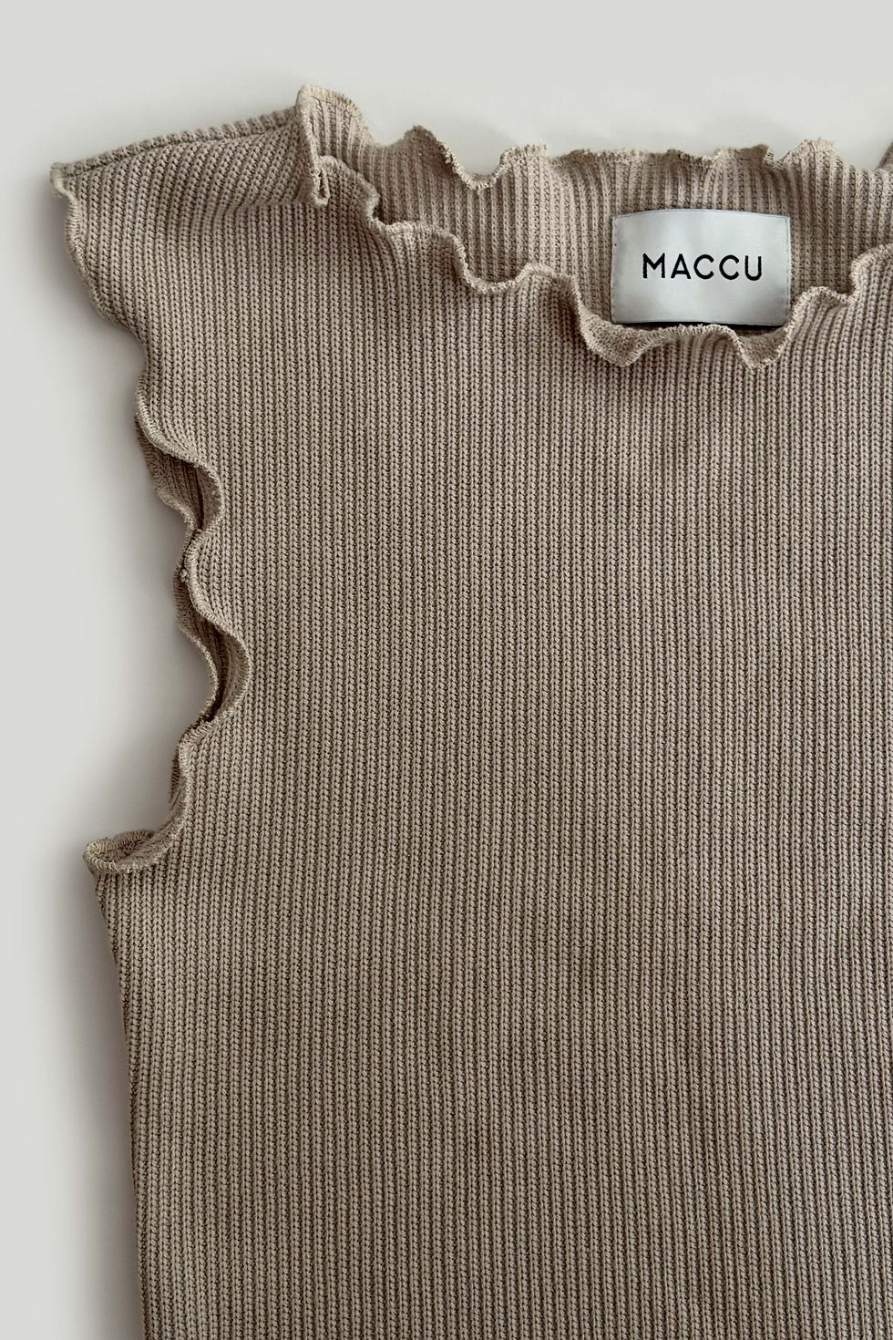 Bateau neckline top made in knitted cotton jersey, in sand colour