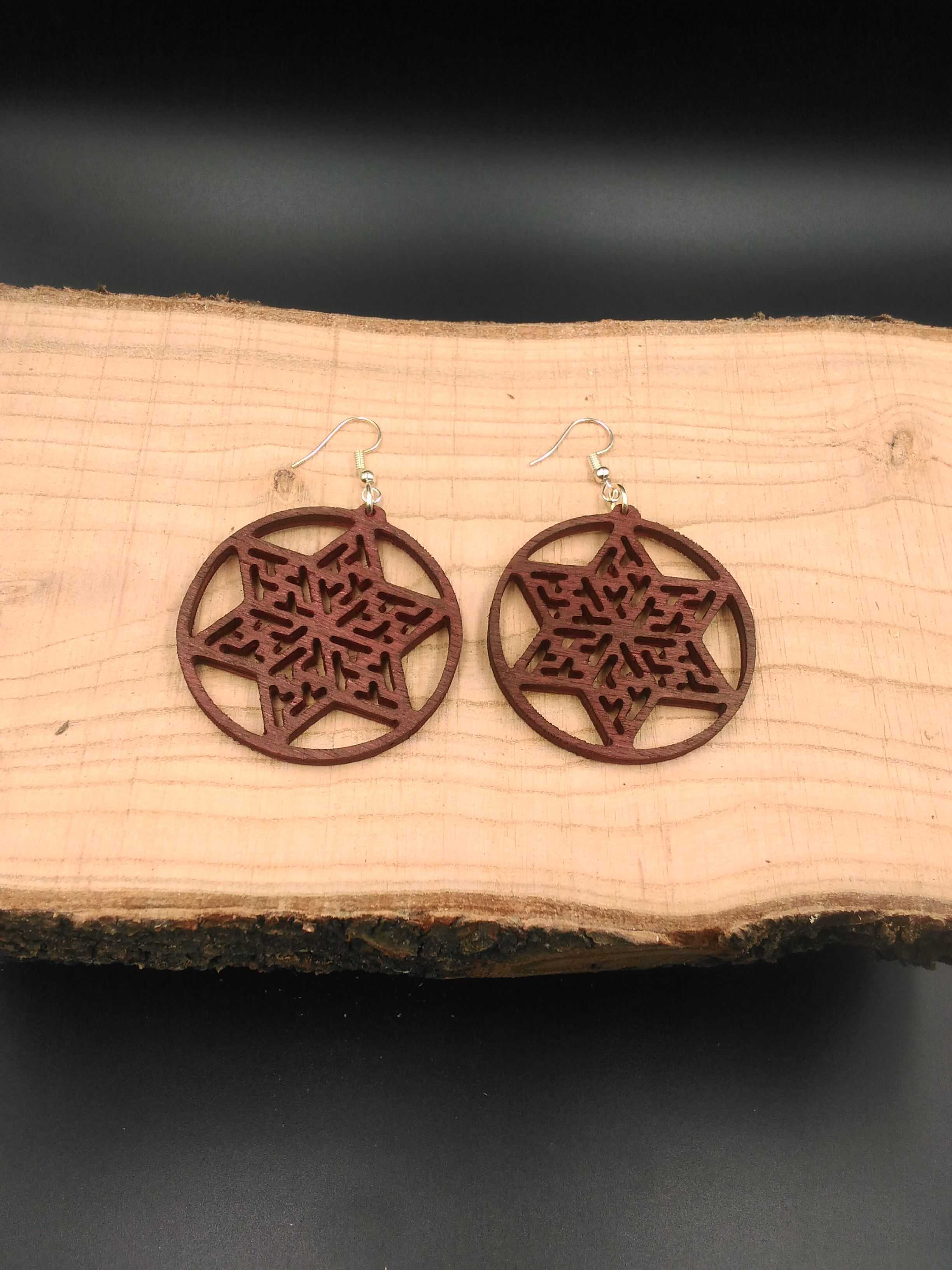 Boucle d'oreille en peuplier