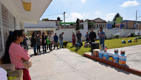 Entrega alcalde de Nanacamilpa pintura a jardín de niños “Manuel Ávila Camacho”