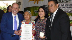 

RECONOCE SESA A TRABAJADORES POR AÑOS DE SERVICIO