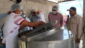 


CAPACITA SEFOA A PRODUCTORES APÍCOLAS