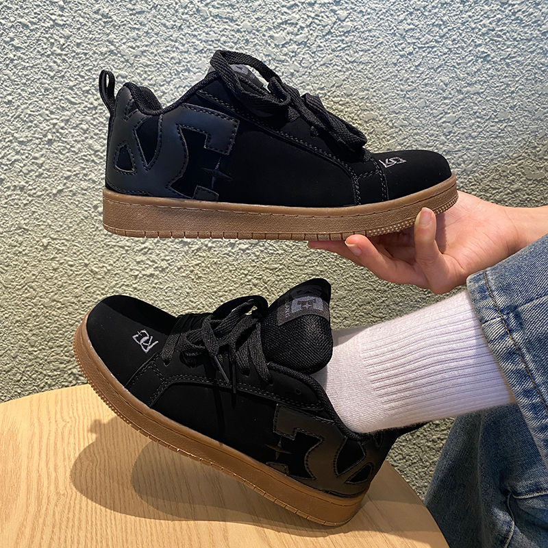 Thumbnail: Tênis DC Shoes Court Graffik SE